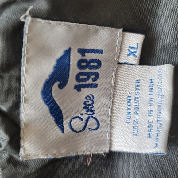 1Landsdale Pennsylvania Windbreaker Jacket Size XL in Maroon and Gray - Picture 11 of 12